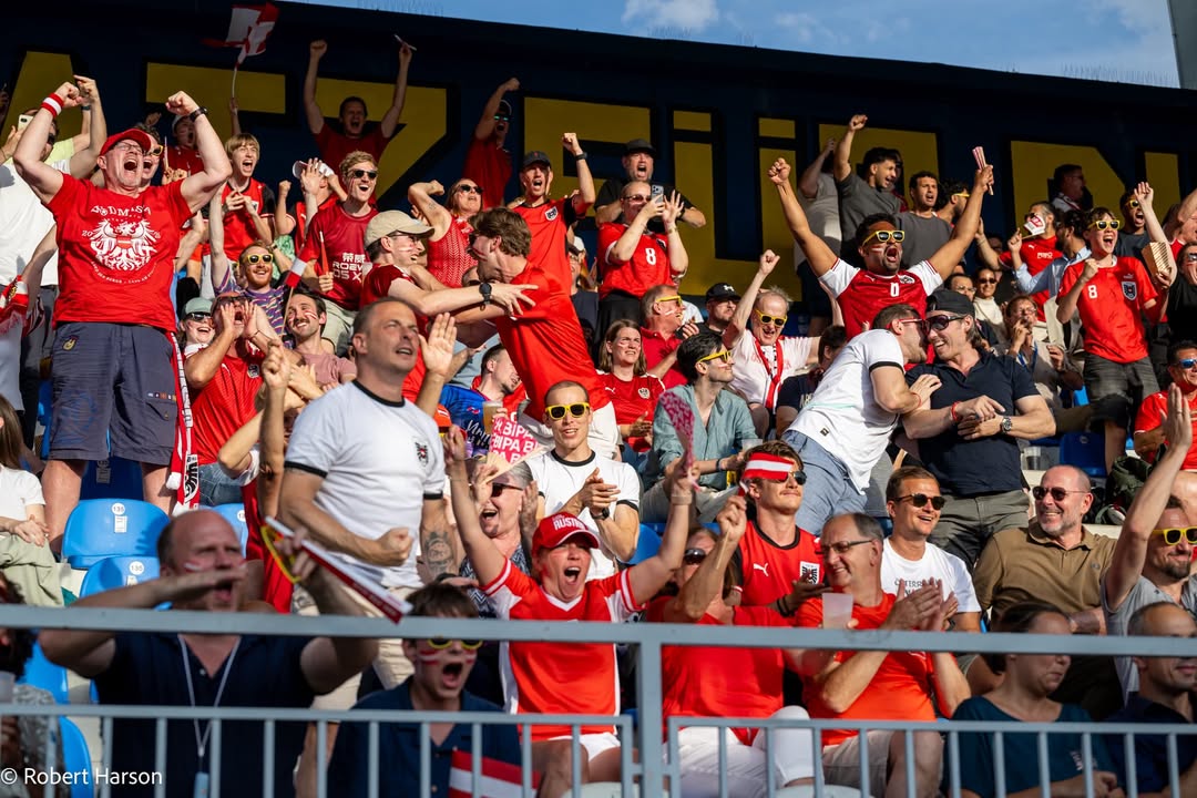 Sometimes football is simple: Austria plays well, Argentina wins 2:0 — and apparently there is…