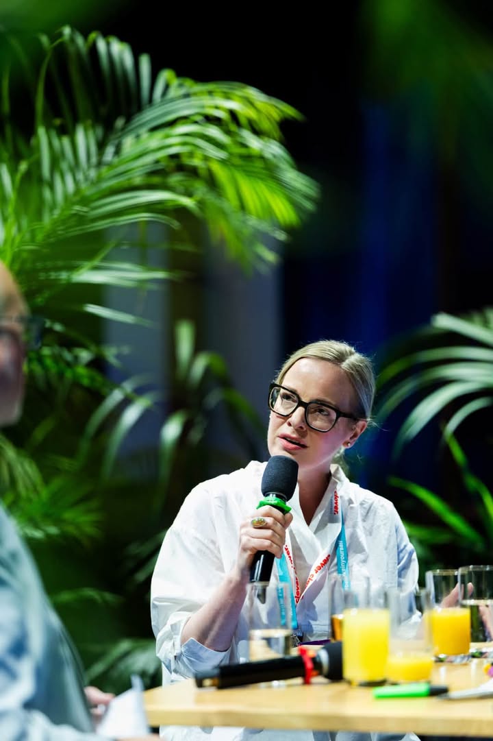 Stockholm ... here we come! Loes Voermans, Markus Kuntke and Heinrich Prokop are heading north…